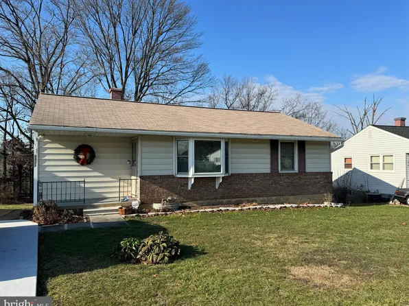 6821 Lenbern Rd, Gwynn Oak, MD 21207