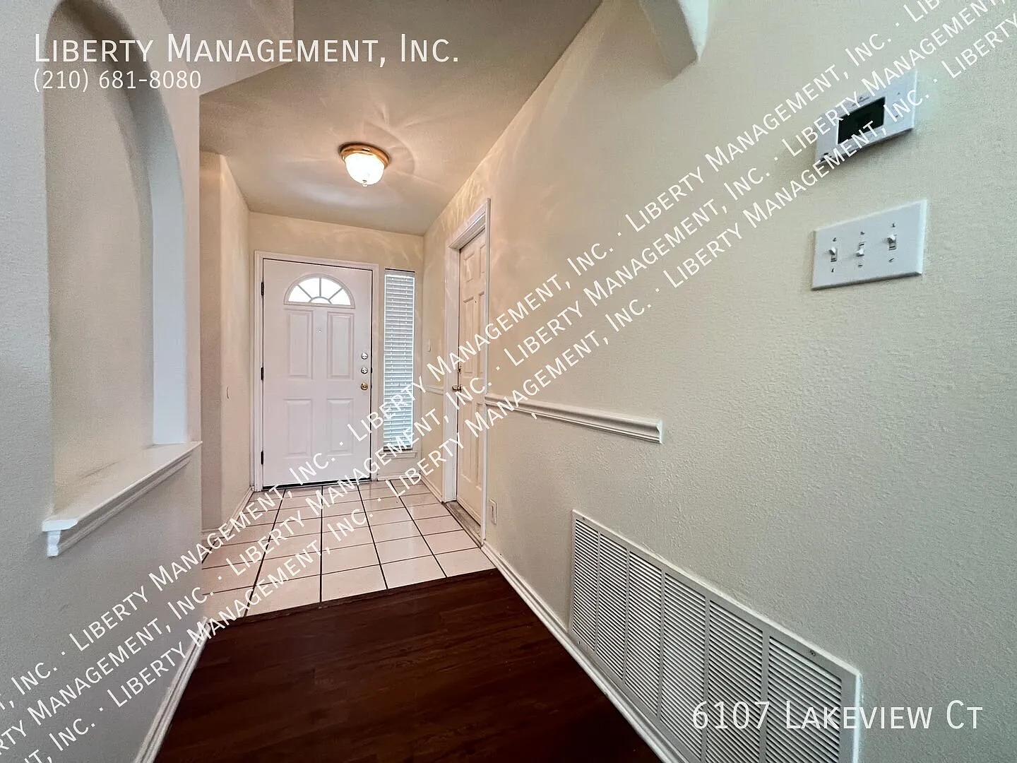 Nice 3 Bed, 2.5 Bath Home in Gated Community on a Cul-de-sac — Photo 3