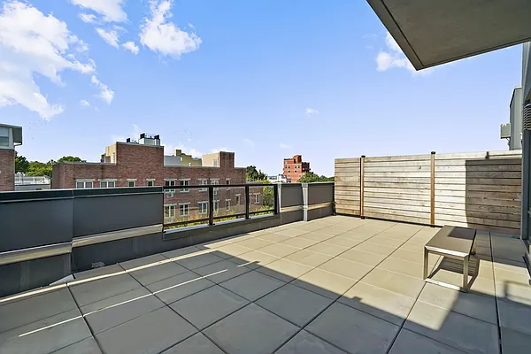 Rented by Daniel Gale Sotheby's International Realty | media 9