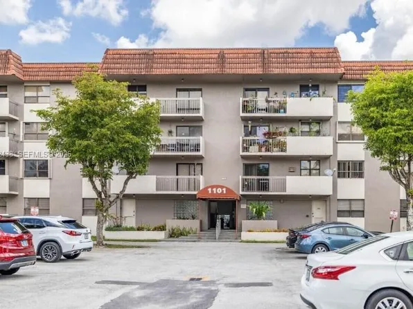1101 SW 122nd Ave APT 106, Miami, FL 33184