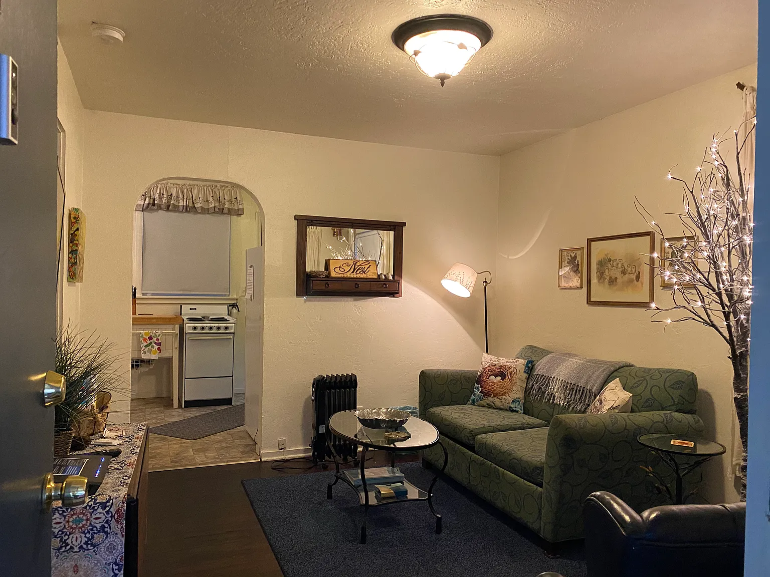 Dunsmuir Ave, Dunsmuir — Photo 1