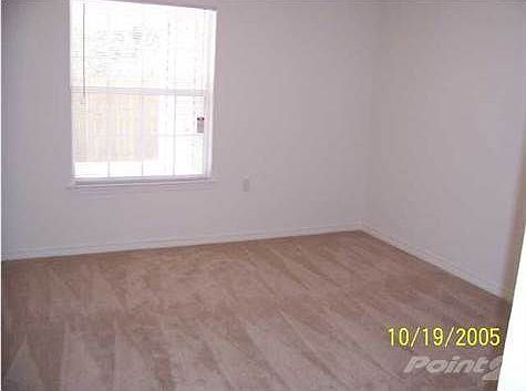 4th image of 7885 Stonebrook Dr