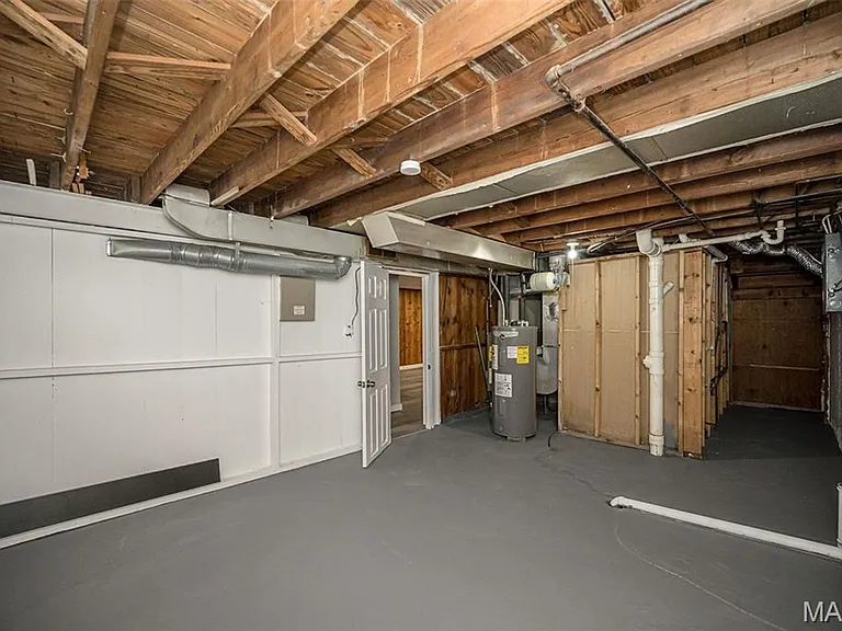 1225 Newark Dr — Photo 14
