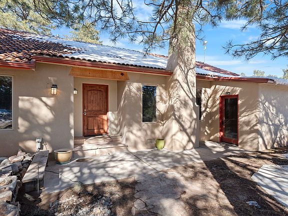 2nd image of 166 Avenida Ponderosa