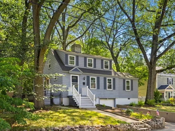 15 Fairmount Rd, Reading, MA 01867