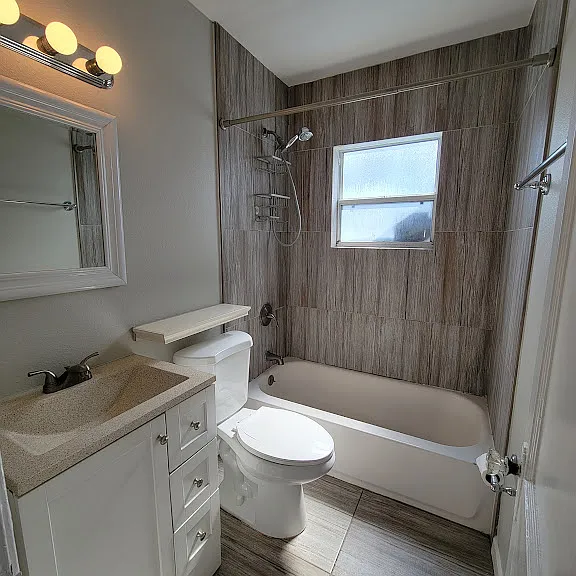 460 13th Ave N #3 — Photo 9