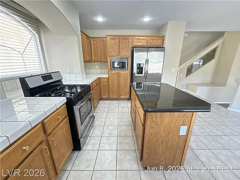 10876 Fishers Island St — Photo 10