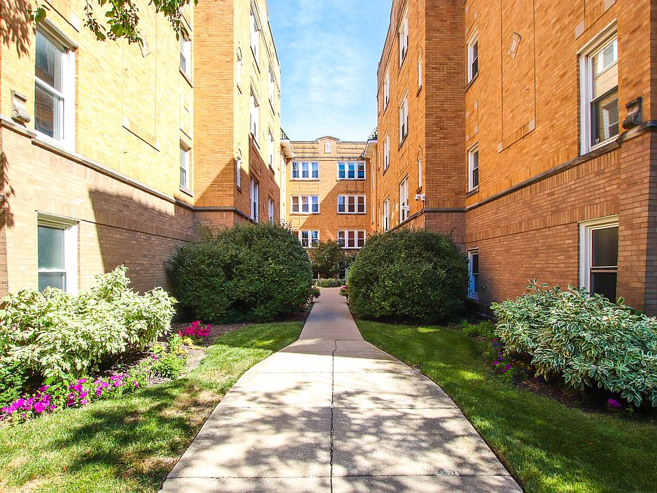 1st image of 4345 N Sacramento Ave APT 1B