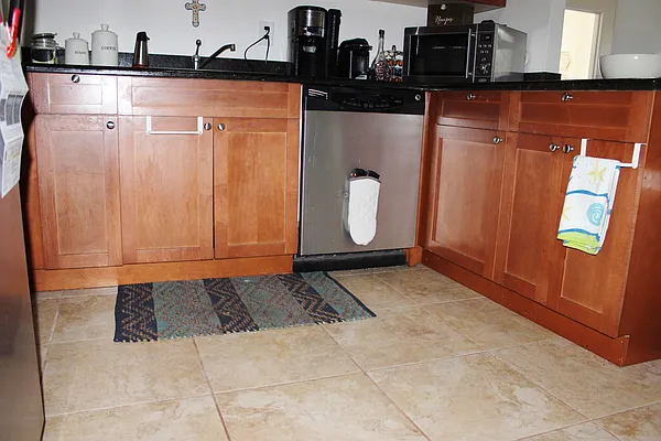 Rented by Doug McElhone LLC | media 29