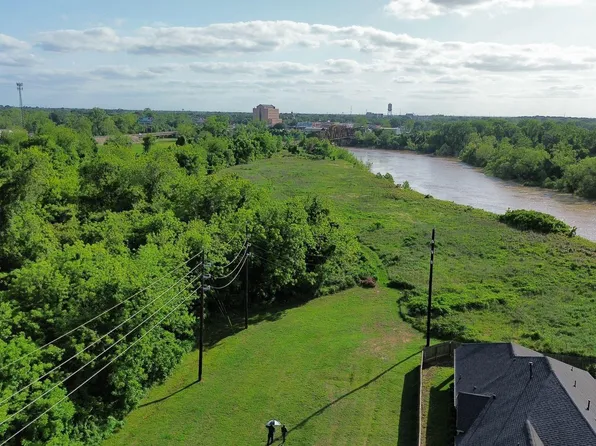 10 Eden Hollow Ln, Richmond, TX 77406