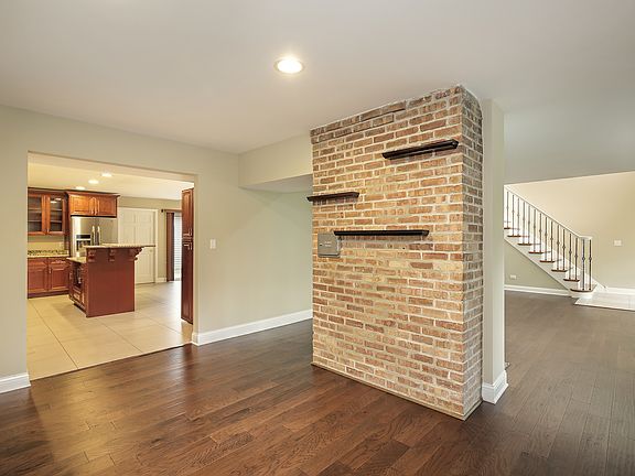 5th image of 3267 Sprucewood Ln