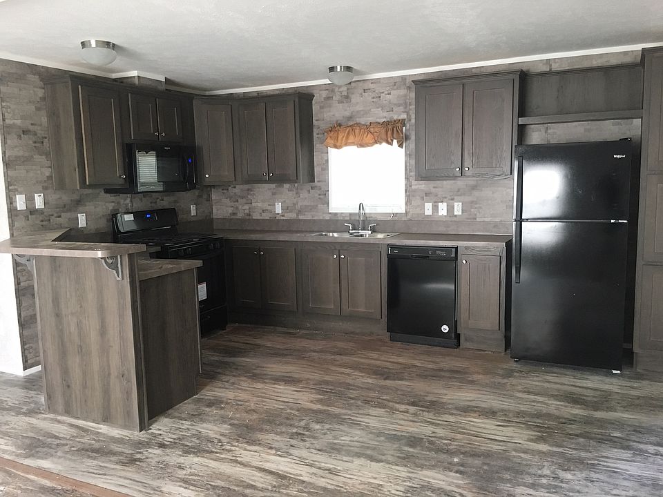 1st image of 725 Park St
