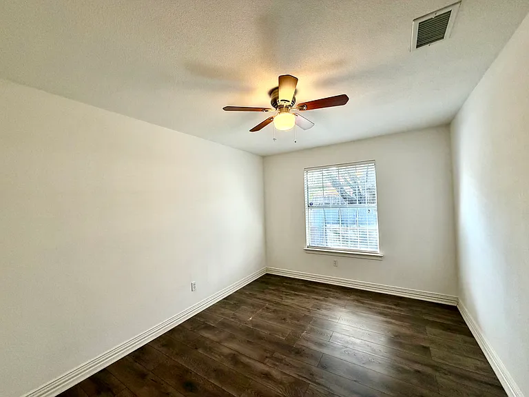 4232 Osborn Rd — Photo 17