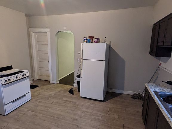 5th image of 10519 Grantwood Ave #2