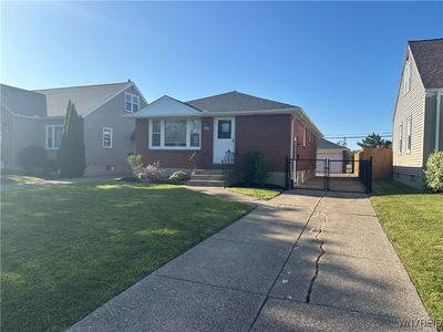 207 Waverly Ave, Buffalo, NY, 14217