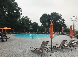 5C Foxwood Dr APT C, Morris Plains, NJ 07950