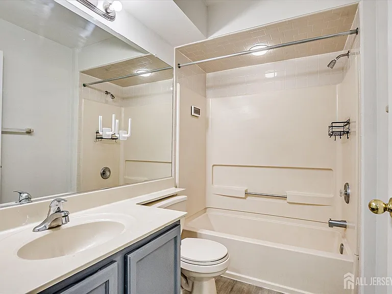 936 Waterford Dr — Photo 21