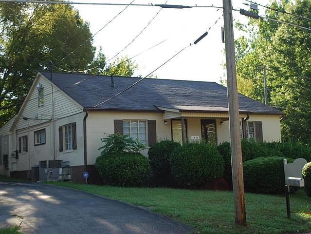 1st image of 3932 W Martin Mill Pike