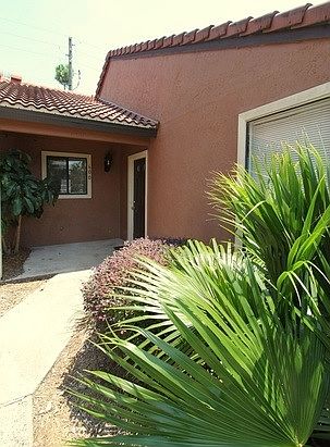 2nd image of 634 Saint Johns Ct N Unit 634