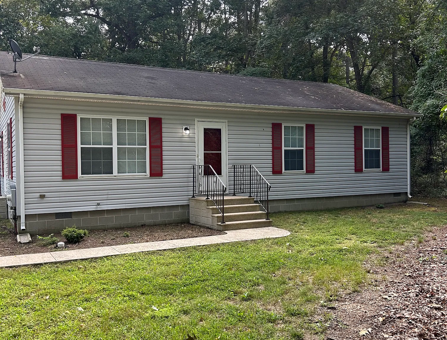 3 bed, 1188 sqft, $1,850 — Photo 1