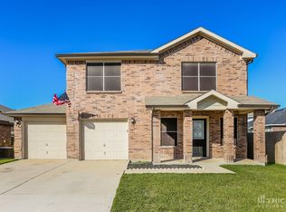 633 Chickadee Dr, Fort Worth, TX 76108