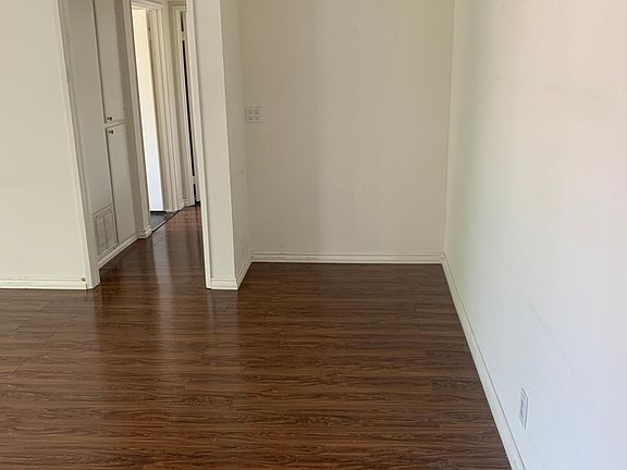 4th image of 909 N Croft Ave APT 302