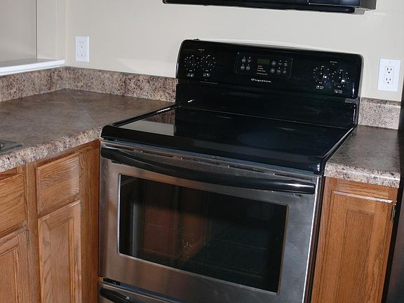 4th image of 3043 Winterberry Dr SW