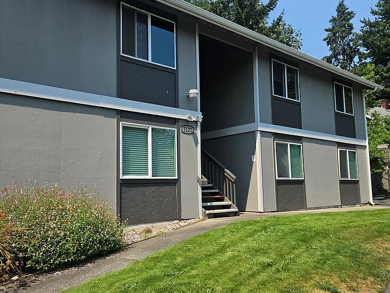 3125 Bridgeport Way W — Photo 5