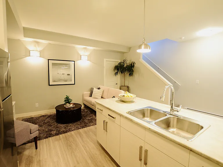 51 Edgemont Pl — Photo 8