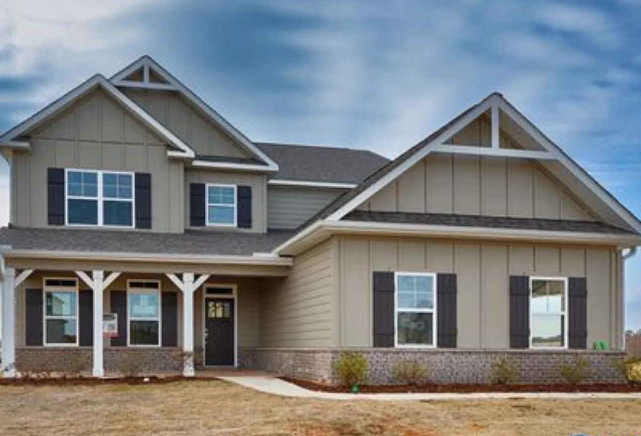 5 bed, 3.5 bath, 3400 sqft, $3,200 — Photo 1