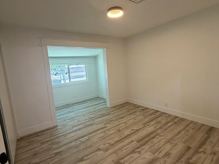 3420 W Warm Springs Rd — Photo 15