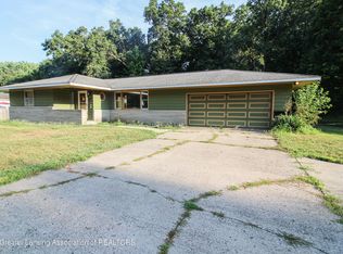 420 W Burr Oak St, Centreville, MI 49032