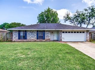 2206 Gen. McNair Dr, Bossier City, LA 71112
