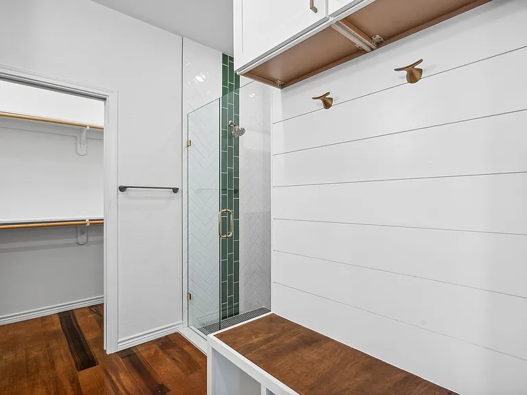 5726 Barkridge Dr — Photo 14