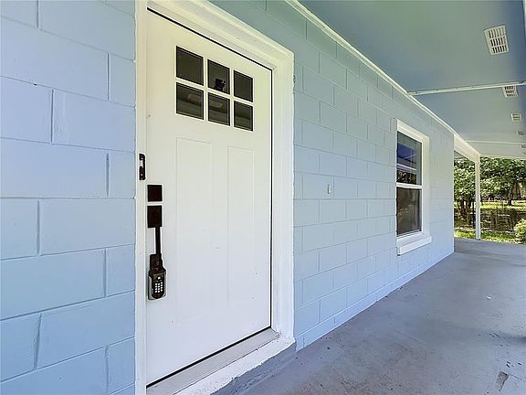 4th image of 460 N PINE AVENUE