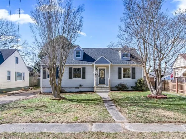 3433 E Bonner Dr, Norfolk, VA 23513