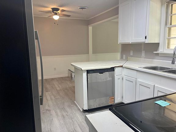 4th image of 116 Phifer St