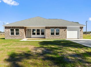 36 Rawls Rd, Perkinston, MS 39573
