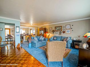 1068 Kells Ct, Toms River, NJ 08753