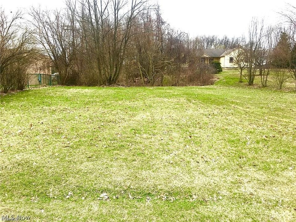 1st image of Wedgewood Dr