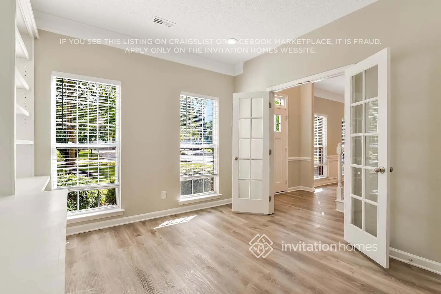 6607 Reedy Creek Rd Charlotte, NC 28215 — Photo 2