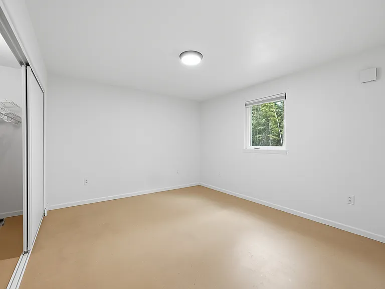 1594 Madeline St #B — Photo 16