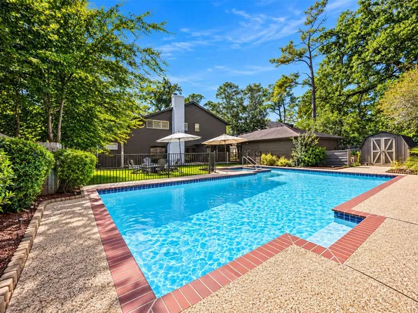 10818 Creektree Dr, Houston, TX 77070