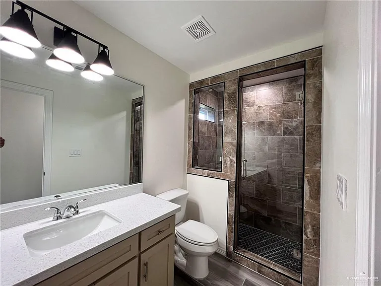 622 E Llano Grande St — Photo 11