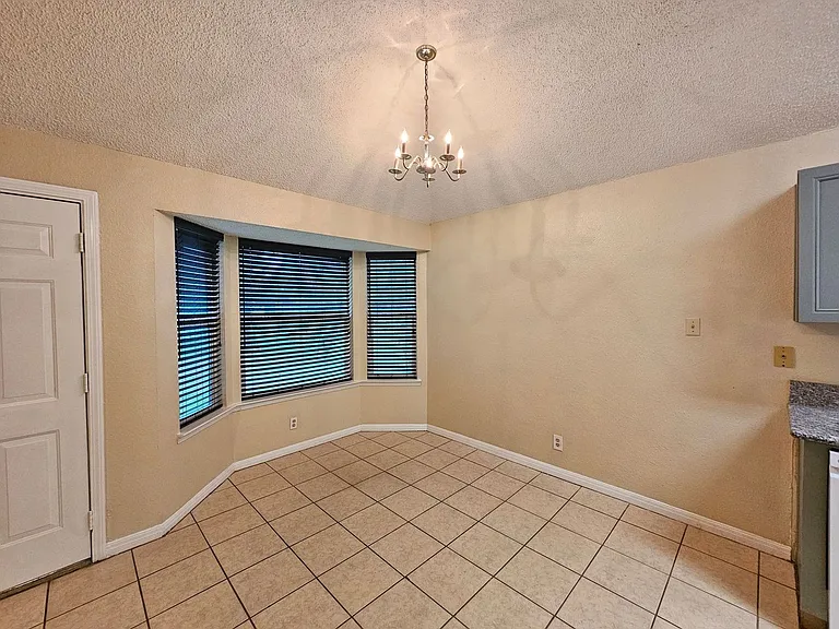2606 Remington Dr — Photo 5