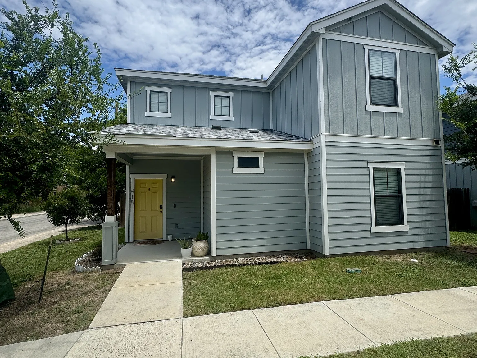 418 Lockhart Street - 1 — Photo 1