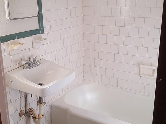 3rd image of 324 Claremont Ave #C