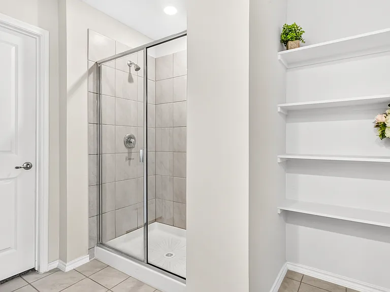 614 Auburn Forest Dr — Photo 10