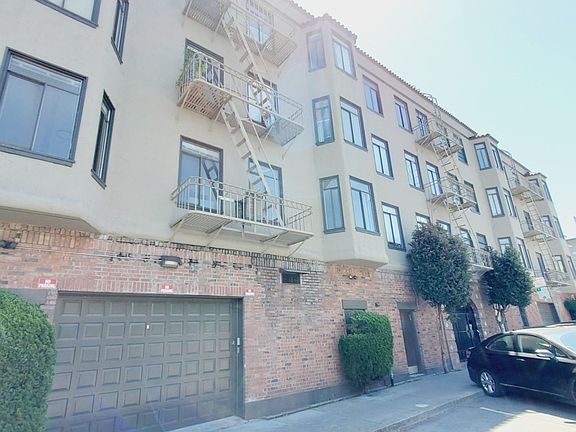 2nd image of 2555 Market St #4