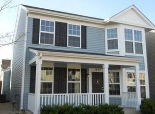 1635 Victoria Park Cir, Aurora, IL 60504